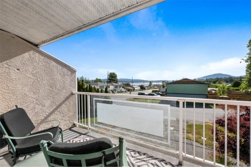 8108 Bertha St, Crofton, BC 