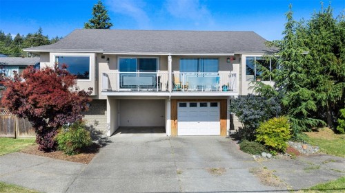 8108 Bertha St, Crofton, BC 