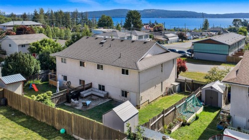 8108 Bertha St, Crofton, BC 