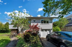 2068 Milton St Oak Bay, BC V8R 5A4
