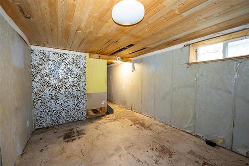 354 King Edward St, Winnipeg, MB 
