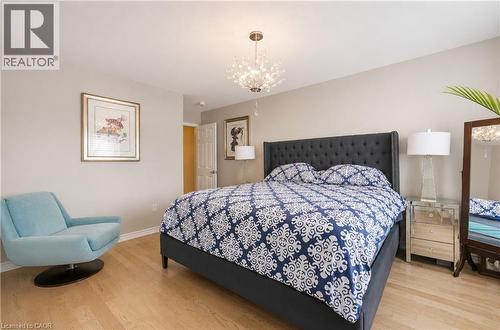 44 Stillwater Crescent, Waterdown, ON - Indoor Photo Showing Bedroom