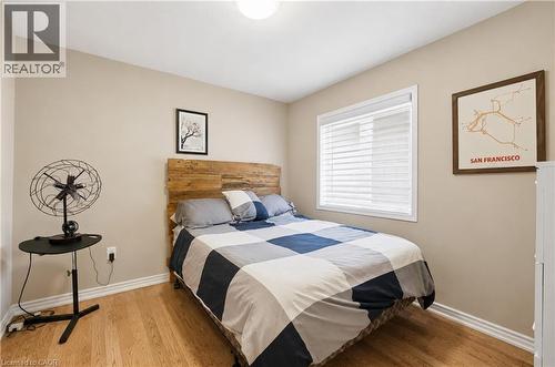 44 Stillwater Crescent, Waterdown, ON - Indoor Photo Showing Bedroom