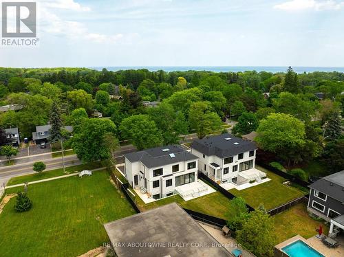 152 Third Line, Oakville, ON 