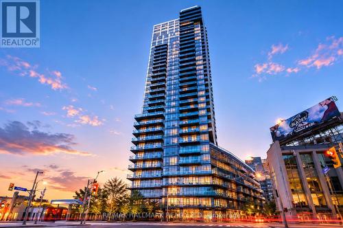 1902 - 825 CHURCH STREET  Toronto, ON M4W 3Z4