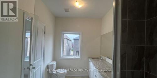 22 Blick Crescent, Aurora, ON 
