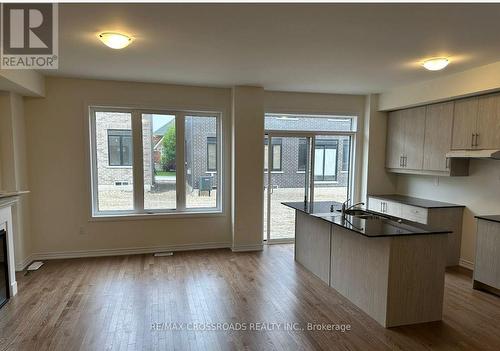 22 Blick Crescent, Aurora, ON 