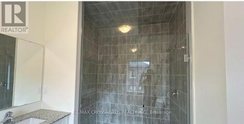 22 Blick Crescent, Aurora, ON 