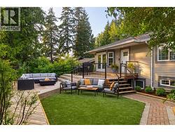 1850 WESTOVER ROAD  North Vancouver, BC V7J 1X8