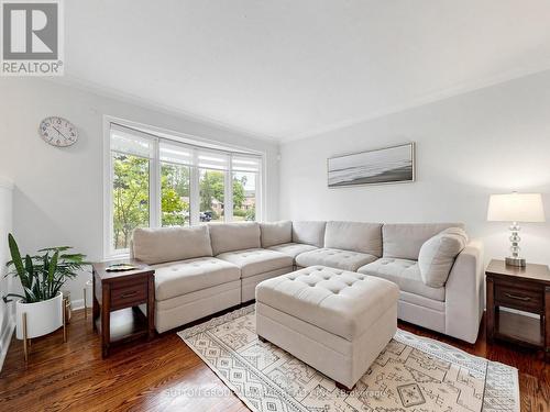 1864 Hindhead Road, Mississauga, ON 
