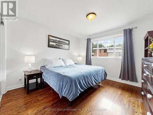 1864 Hindhead Road, Mississauga, ON 