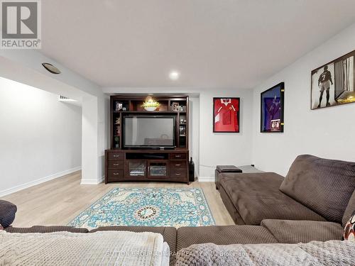 1864 Hindhead Road, Mississauga, ON 
