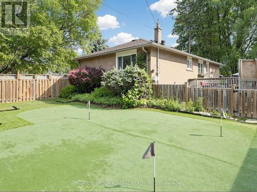 1864 Hindhead Road, Mississauga, ON 