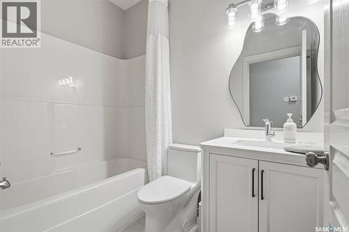 1031 Carr Crescent, Saskatoon, SK 