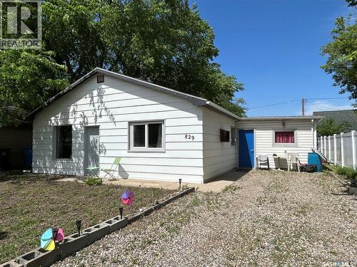 829 King Street, Estevan, SK 