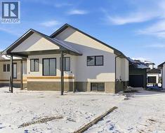 1056 West Park BOULEVARD  Moose Jaw, SK S6J 0E6