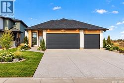 1056 West Park BOULEVARD  Moose Jaw, SK S6J 0E6