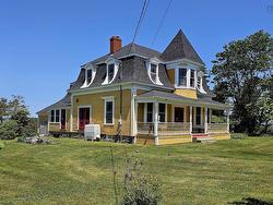 7213 Highway 101 Plympton, NS B0W 2R0