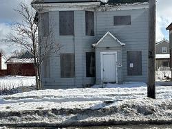 233 King Edward Street Glace Bay, NS B1A 3V9