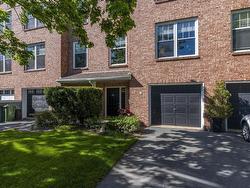 5 Arthur Lismer Court  Bedford, NS B4A 4B4