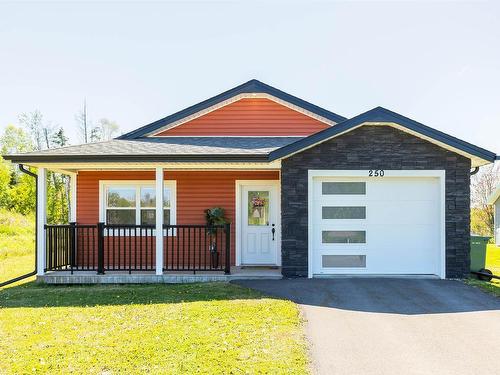 250 Hollis Avenue  Stratford, PE C1B 4E9