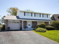 155 Flagstone Drive Colby Village, NS B2V 1Z7