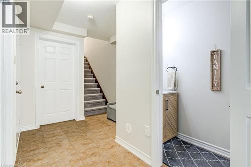 7 Sirente Drive Unit# 11, Hamilton, ON - Indoor Photo Showing Other Room