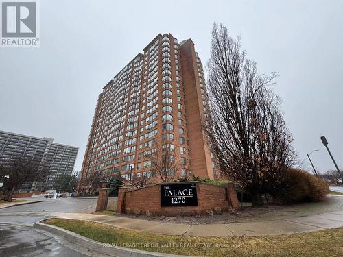 704 - 1270 MAPLE CROSSING BOULEVARD  Burlington, ON L7S 2J3