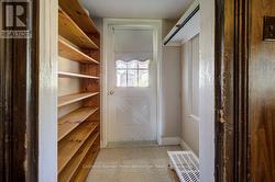 Side (main) entry - 