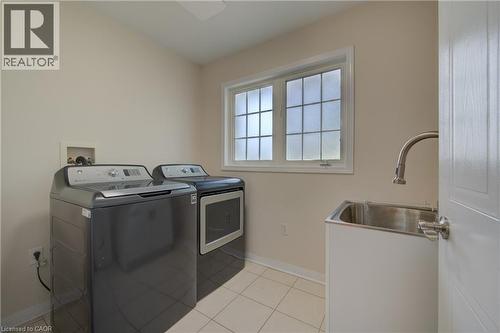 180 Arthur Fach Drive, Cambridge, ON 