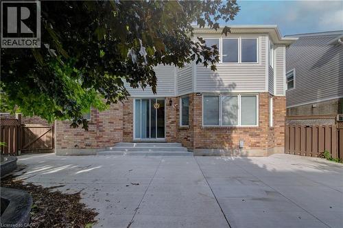 180 Arthur Fach Drive, Cambridge, ON 