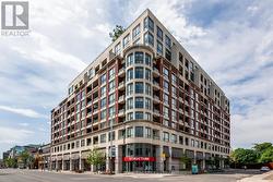 1016 - 23 GLEBE ROAD W Toronto, ON M5P 0A1