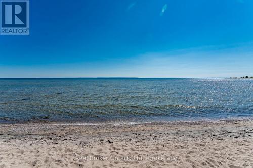 Lafontaine Beach - 208 Desroches Trail, Tiny, ON 