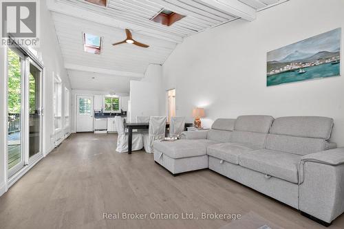 208 Desroches Trail, Tiny, ON 