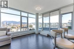 1404 138 W 1ST AVENUE  Vancouver, BC V5Y 0H5