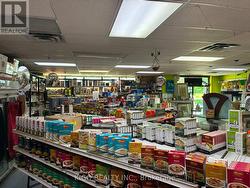 15 - 5010 STEELES AVENUE W Toronto, ON M9V 5C6