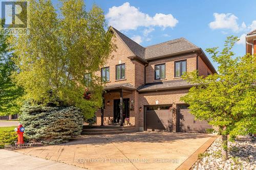 38 HILLSON COURT  Brampton, ON L6P 1C4