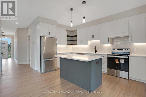 24 Moon Crescent, Cambridge, ON 