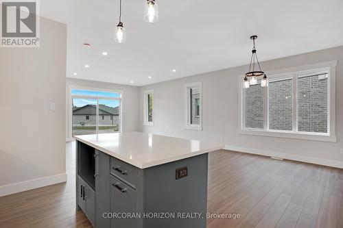 24 Moon Crescent, Cambridge, ON 
