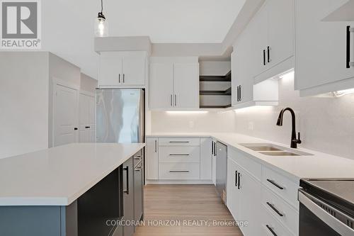 24 Moon Crescent, Cambridge, ON 