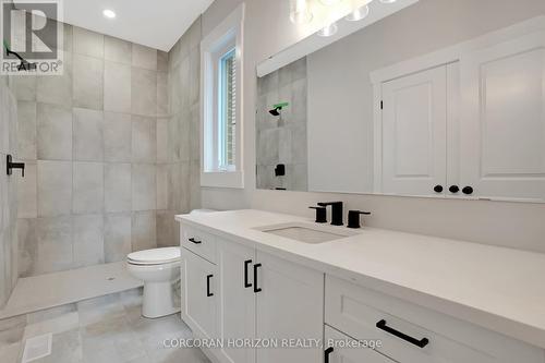 24 Moon Crescent, Cambridge, ON 
