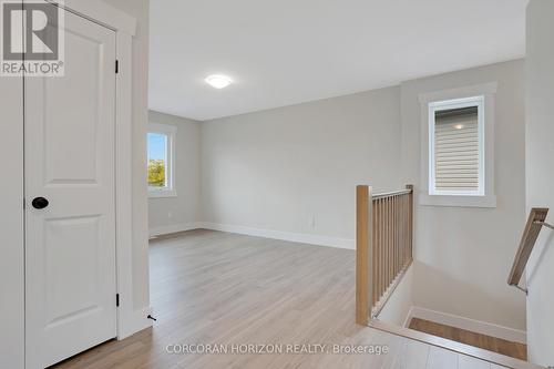 24 Moon Crescent, Cambridge, ON 