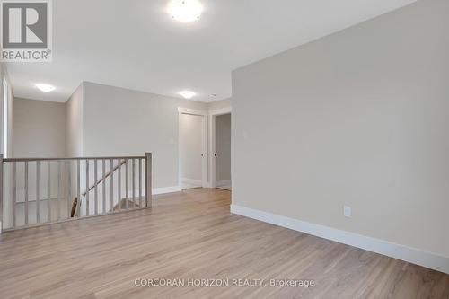 24 Moon Crescent, Cambridge, ON 