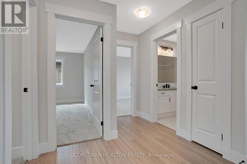 24 Moon Crescent, Cambridge, ON 