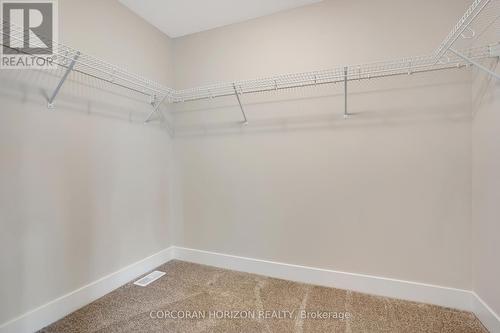 24 Moon Crescent, Cambridge, ON 