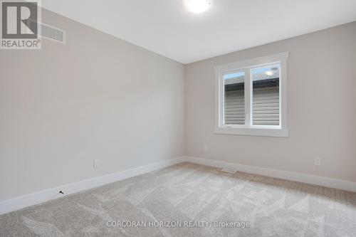 24 Moon Crescent, Cambridge, ON 
