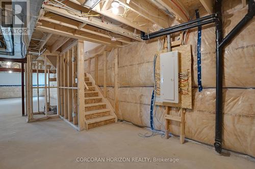 24 Moon Crescent, Cambridge, ON 