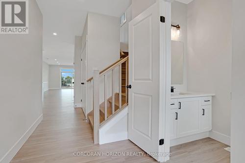 24 Moon Crescent, Cambridge, ON 
