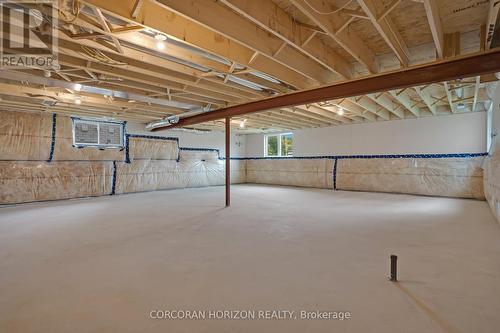 24 Moon Crescent, Cambridge, ON 