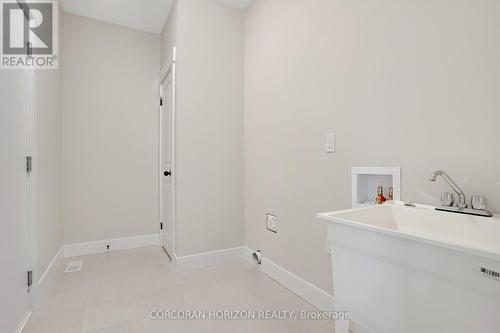 24 Moon Crescent, Cambridge, ON 